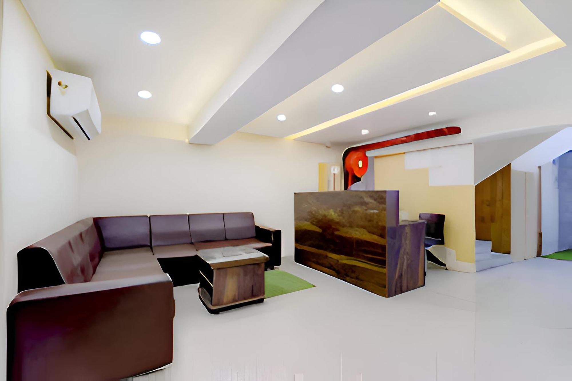 Hotel Blue Leaf Rajkot Exterior photo